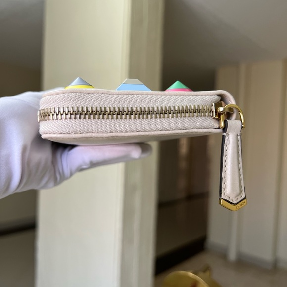 Auth Fendi Wallet EUC like new - Picture 9 of 17